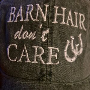 Horse 🐎 Enthusiasts Hat w/White Embroidery & Rhinestones✨on horseshoes🤩 {NWT}